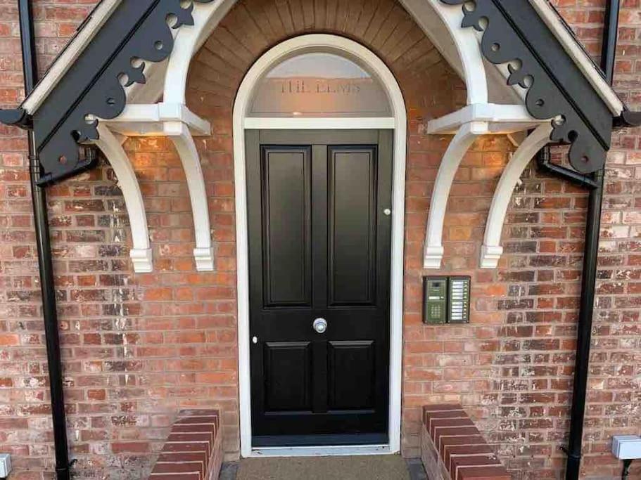 Boutique Luxury Apartment, High St, Henley-In-Arden エクステリア 写真